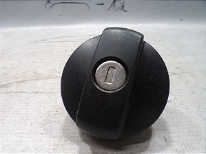 Tampa Tanque De Combustivel Peugeot 2008 15 A 18