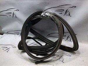 Borracha Contorno Porta Traseira Dir New Fiesta Sedan 2012