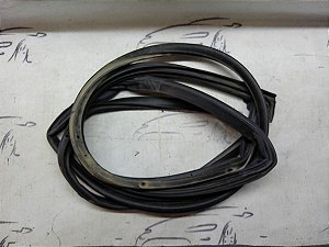 Borracha Contorno Porta Traseira Direita Yaris Xls 19/20