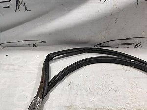 Borracha Contorno Porta Traseira Esquerda Peugeot 208 22/23