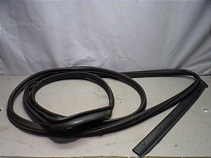 Borracha Contorno Porta Traseiro Esquerdo Kia Cerato 13/14
