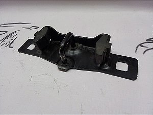 Trinco Batente Trava Tampa Traseira New Fiesta 15 16 17 18
