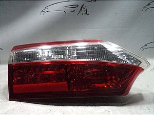 Lanterna Tampa Traseira Esq Com Risco Toyota Corolla 16/17