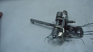 Limitador De Porta Dianteira Direita Duster Oroch 18/19