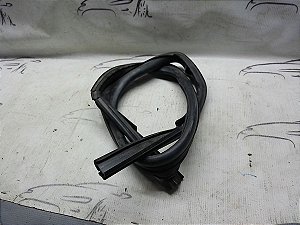Borracha Contorno Vidro Traseiro Esquerdo Citroen C3 16/17