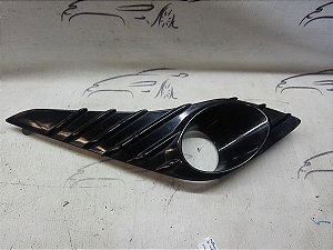 Moldura Farol Milha Esquerdo Toyota Yaris Xls 19/20 Original