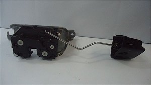 Fechadura Banco Traseiro Lado Direito Toyota Yaris 18/19