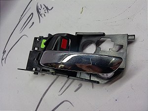 Maçaneta Interna Dianteira Esquerda Honda Hrv Hr-v 16 17 18