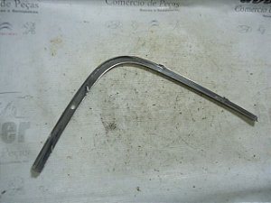 Acabamento Cromado Vidro Vigia Tras Esq Peugeot 2008 15/16