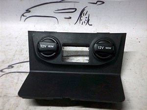 Moldura Com 2 Plugs 12v Console Hyundai Creta 1.6 19/20 Orig