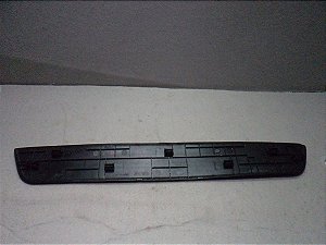 Soleira Dianteira Esquerda Kia Cerato 13/14
