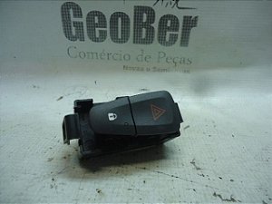 Botao Alerta E Trava Portas Sandero Stepway 15/16