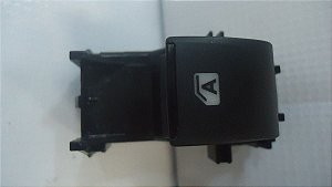 Botao Comando De Vidro Traseiro Direito Toyota Yaris 18/19
