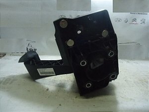 Pedal Do Freio Peugeot 2008 15/16 1.6 16v Automático