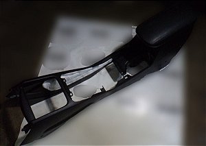Console Central Com Apoio De Braço Kia Cerato 13/14