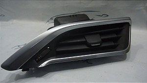 Difusor De Ar Lado Direito Peugeot 2008 15 A 17 Original