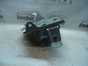 Suporte De Ferro Da Bateria Honda Hr-v 18/18 Hrv