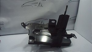 Base Da Bateria De Ferro Toyota Yaris 18/19 1.5