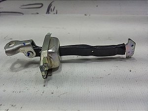 Limitador Da Porta Traseira Esquerda Yaris 2023 165km Rodado