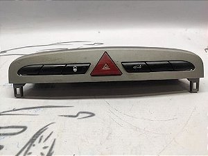 Botao Trava Alerta Abertura Tampa Traseira Peugeot 308 14a18