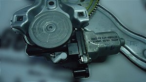 Maquina E Motor Vidro Traseiro Direito Nissan March 2018