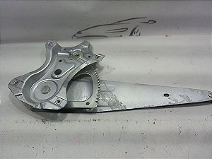 Maquina Vidro Traseiro Esquerdo Yaris 2023 165km Rodado