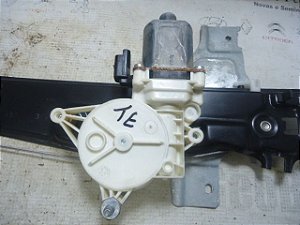 Maquina Vidro Com Motor Tras Esq Peugeot 2008 15/16