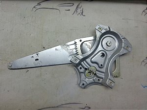Maquina Vidro Traseiro Esquerdo Yaris Xls 19/20