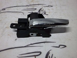 Maçaneta Interna Dianteira Esquerda Outlander 2015/16