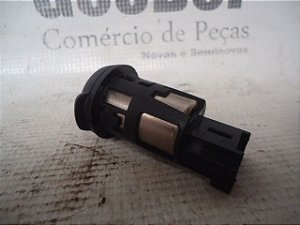 Plug 12v Tomada Peugeot 2008 15 A 17
