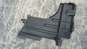 Defletor / Acabamento Debaixo Motor Ld Direito Peugeot 2008