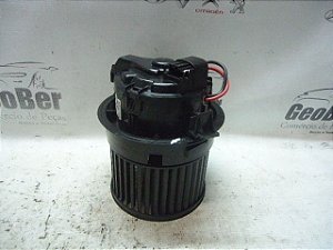 Ventuinha Interna Caixa Preta Peugeot 2008 15 A 17  1.6