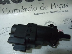 Sensor Pedal Freio Preto  Ford Ecosport 14/14 2.0 Titanium