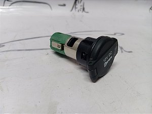 TOMADA AUXILIAR PLUG 12 V JEEP COMPASS 20 21 LIMITED