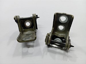 PAR DOBRADIÇA PORTA DIANTEIRA ESQUERDA PEUGEOT 2008 ORIGINAL