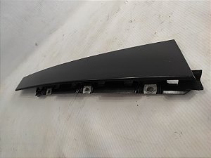 ACABAMENTO EXTERNO COLUNA PORTA DIANT ESQ PEUGEOT 2008 18/19