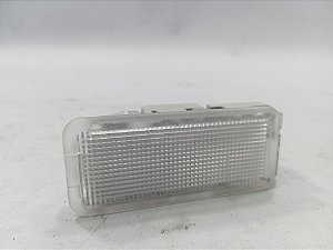 LUZ DO PORTA MALAS PEUGEOT 2008 1.6 16V AT6 2019-20