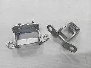 PAR DE DOBRADIÇAS PORTA TRASEIRA ESQUERDA NISSAN VERSA 2018