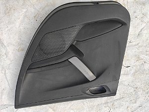 LATERAL FORRO PORTA TRASEIRA ESQUERDA PEUGEOT 208 1.6 19/20