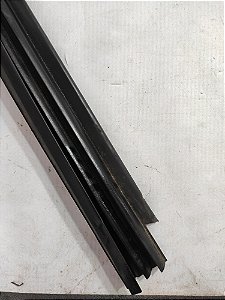 BORRACHA CONTORNO VIDRO DIANTEIRO DIREITO PEUGEOT 208 19/20