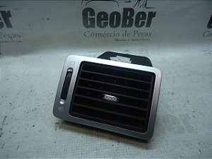 Difusor De Ar Lado Direito Peugeot 307