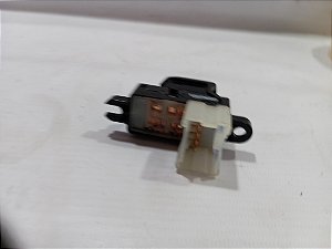 BOTAO COMANDO VIDRO TRASEIRO DIREITO NISSAN VERSA 18/19