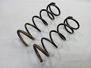 PAR MOLAS SUSPENSÃO TRASEIRAS NISSAN VERSA 2018/19 ORIGINAIS