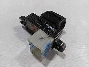 BOTAO COMANDO VIDRO DIANTEIRO DIREITO NISSAN VERSA 18/19