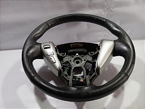 VOLANTE E BOTOES COMANDO VOLUME NISSAN VERSA 18/19 DESGASTE