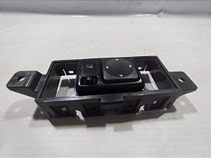 BOTAO ELETRICO REGULAGEM RETROVISOR NISSAN VERSA 18/19