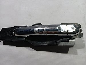MAÇANETA EXTERNA PORTA TRASEIRA DIREITA NISSAN VERSA 18/19