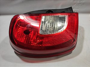 LANTERNA TRASEIRA LADO ESQUERDO NISSAN MARCH 2019
