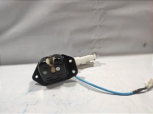 FECHADURA ELETRICA PORTA MALAS NISSAN MARCH 1.6 2019