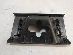 ACABAMENTO TRINCO DO PORTA MALAS NISSAN MARCH 2019